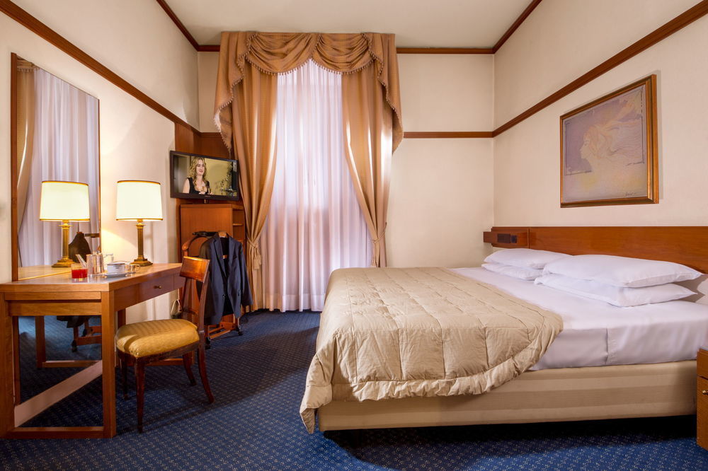 Hotel La Residenza Rzym Zewnętrze zdjęcie